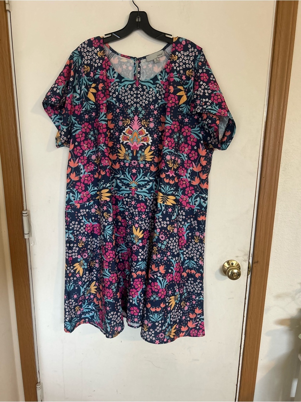LUUKSE 3X Navy Floral Shift Dress with Pink & Teal Accents